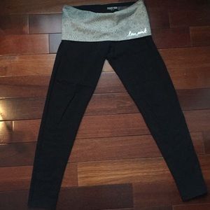 PINK cropped yoga leggings